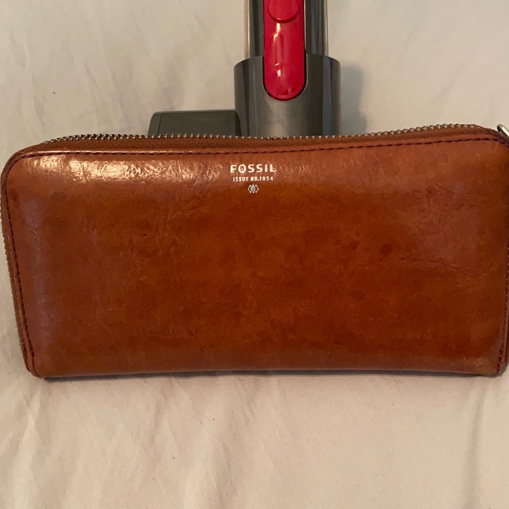 Like new Fossil wallet